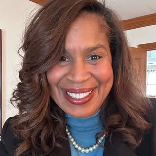 Dr. Holly Hatcher-Frazier’s Instagram Stats, Engagement & Profile Insights (@drholly)