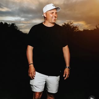 Jeremy Greene’s Instagram Stats, Engagement & Profile Insights (@jeremygreene) 6 Jeremy Greene’s Instagram Stats, Engagement & Profile Insights (@jeremygreene)