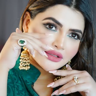 Khushi Gadhvi’s Instagram Stats, Engagement & Profile Insights (@khushigadhvi)