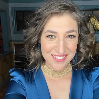 mayim bialik’s Instagram Stats, Engagement & Profile Insights (@missmayim) 3 mayim bialik’s Instagram Stats, Engagement & Profile Insights (@missmayim)