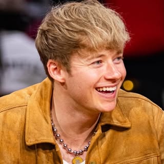 Sam’s Instagram Stats, Engagement & Profile Insights (@samgolbach)