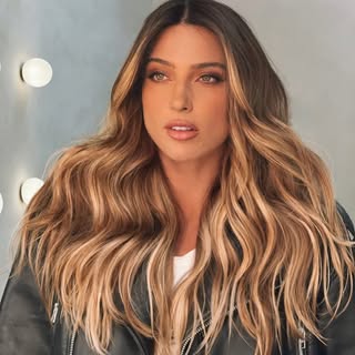 Tati Dias ☽’s Instagram Stats, Engagement & Profile Insights (@tatiidias)