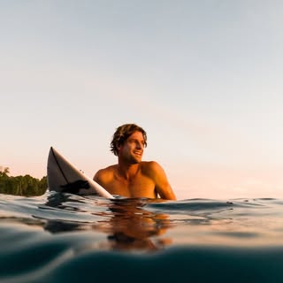 мaтнeυѕ navarro’s Instagram Stats, Engagement & Profile Insights (@matheusnavarro)