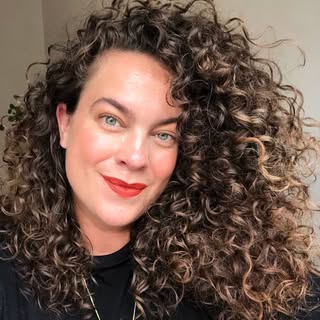 Mayra Louise’s Instagram Stats, Engagement & Profile Insights (@mayralouise)