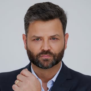Dr. Vitor Erlacher | Harmonização facial’s Instagram Stats, Engagement & Profile Insights (@drvitorerlacher)