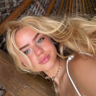 Mariah Júlia Viecili Crespani’s Instagram Stats, Engagement & Profile Insights (@mariahcrespani) 9 Mariah Júlia Viecili Crespani’s Instagram Stats, Engagement & Profile Insights (@mariahcrespani)