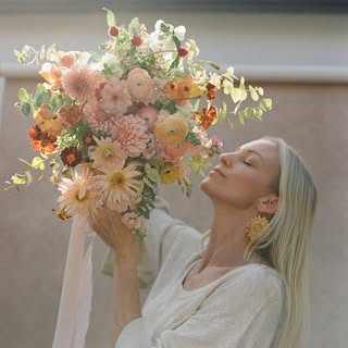 Jen Lagedrost Cavender’s Instagram Stats, Engagement & Profile Insights (@nectar_and_bloom)
